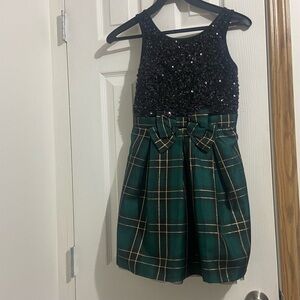 The Children’s Place Elegant Black and Green Plaid Kids Dress